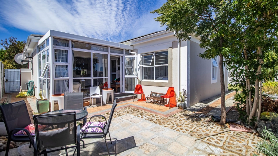 3 Bedroom Property for Sale in Heritage Park Western Cape